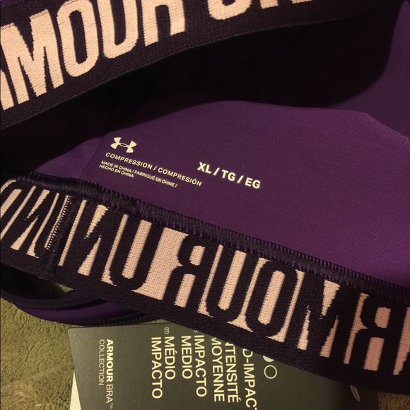 UNDER ARMOUR MIDIMPACT COMPRESSION BRA ONLY 1 LEFT - Picture 8 of 8